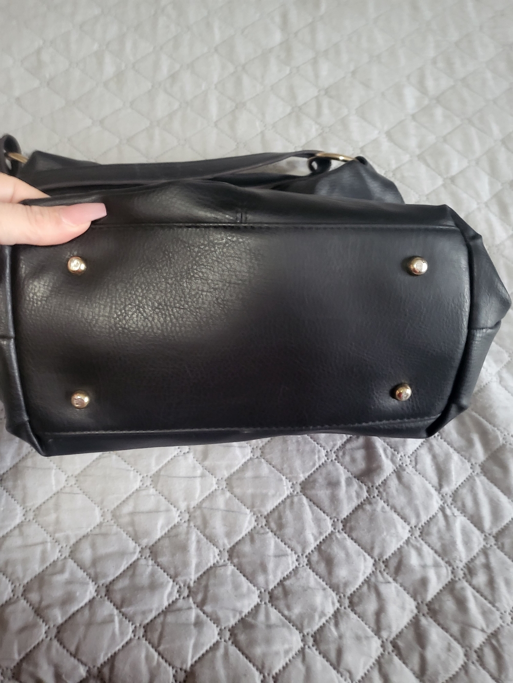 Classic Black Leather Shoulder Bag - Women - Picture 7 of 7